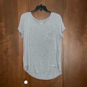 scoop neck t-shirt